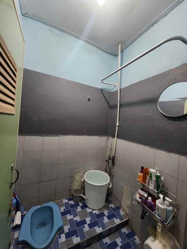 dijual rumah komplek perumahan duta