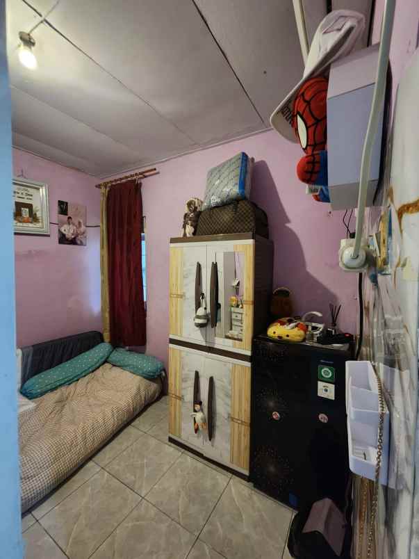 dijual rumah komplek perumahan duta