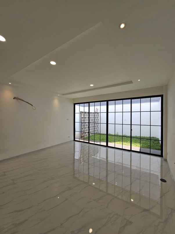 dijual rumah komplek puri bintaro