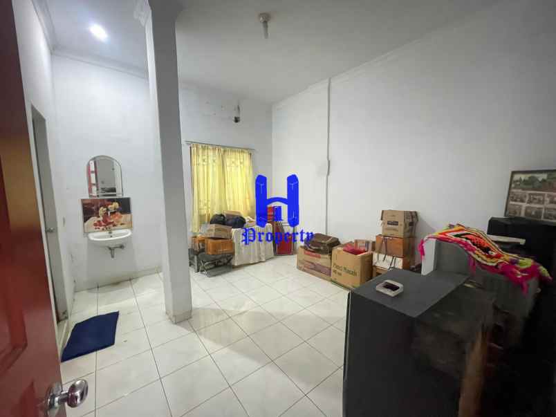 dijual rumah komplek sehati indah jalan