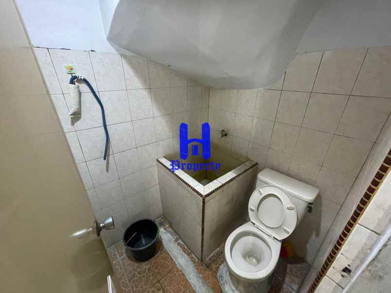 dijual rumah komplek sehati indah jalan