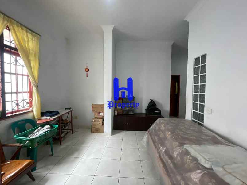 dijual rumah komplek sehati indah jalan