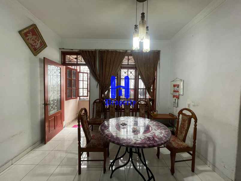 dijual rumah komplek sehati indah jalan