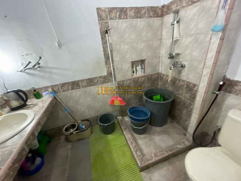 dijual rumah komplek sehati indah jalan