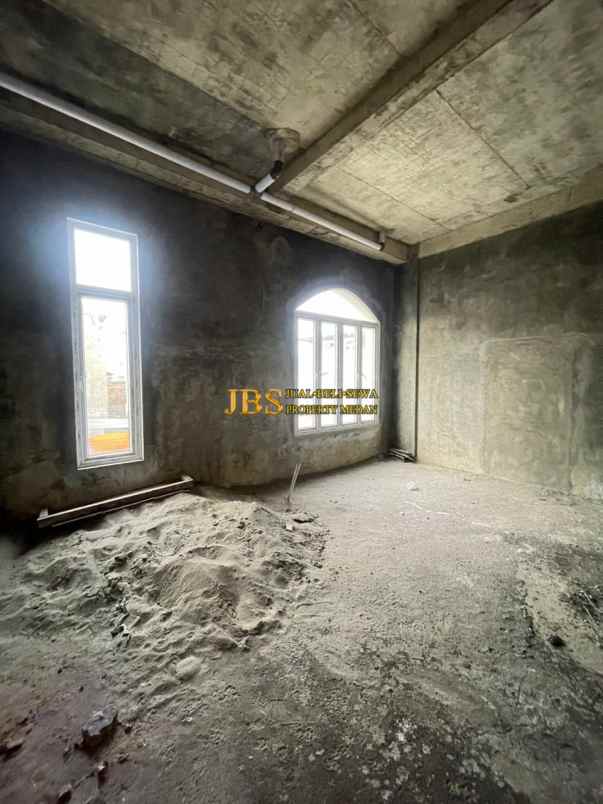 dijual rumah komplek sentosa village