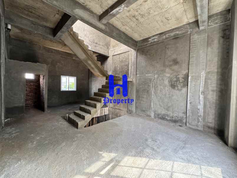 dijual rumah komplek union mentari