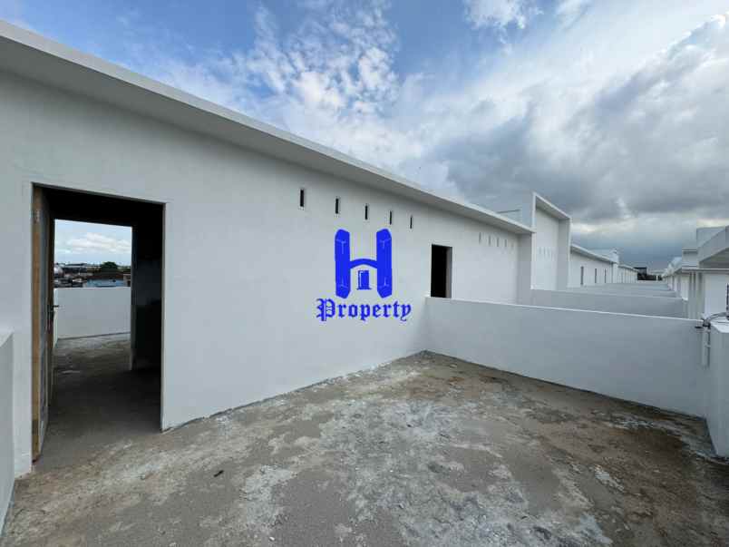 dijual rumah komplek union mentari