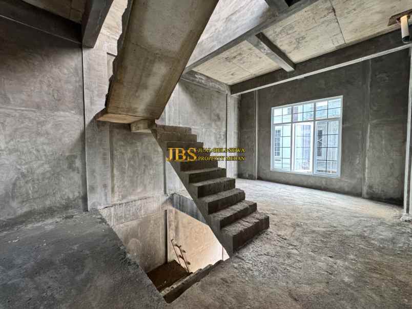 dijual rumah komplek union mentari