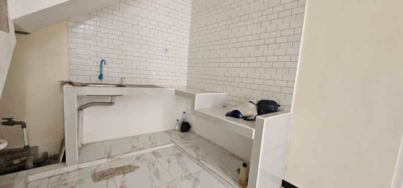 dijual rumah kost lokasi dekat kampus umm