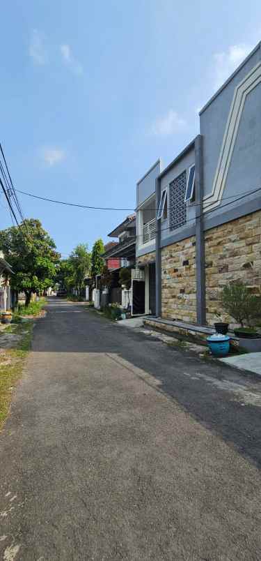 dijual rumah kost lokasi dekat kampus umm
