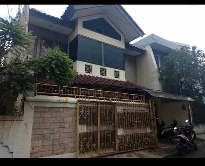 dijual rumah kota bambu utara