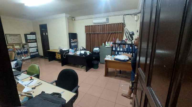dijual rumah kota bambu utara