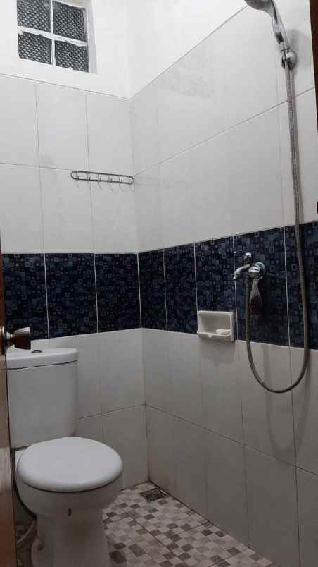 dijual rumah kukusan