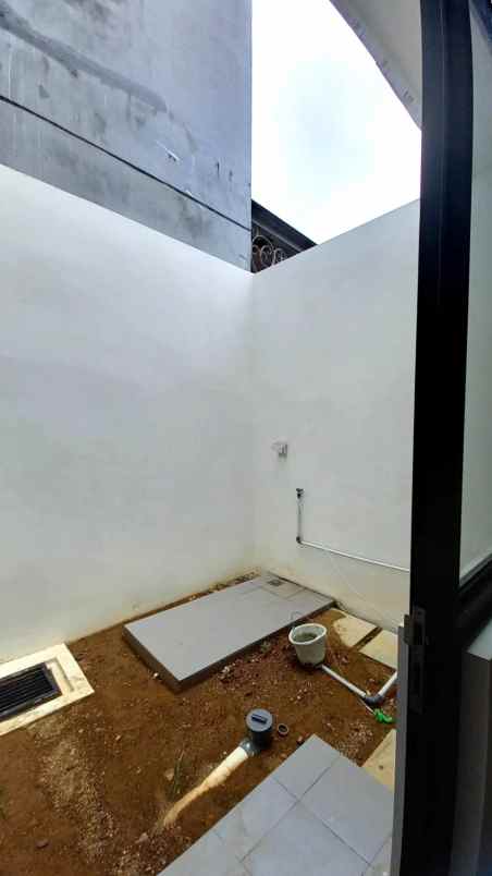 dijual rumah la seine jgc jakarta