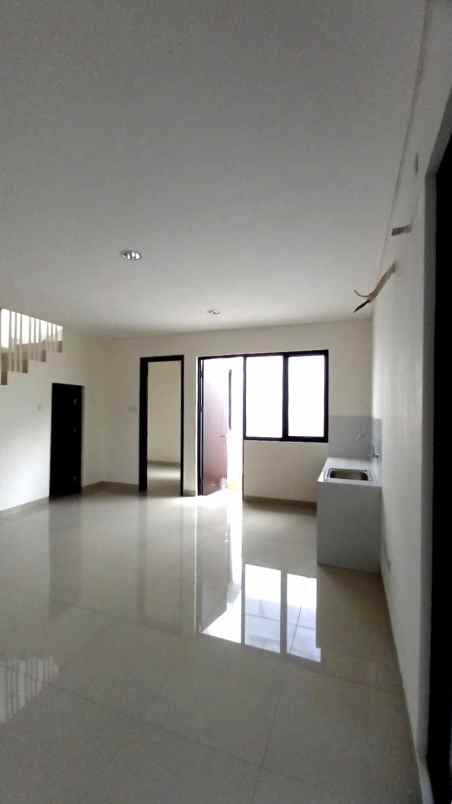 dijual rumah la seine jgc jakarta