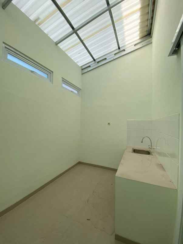 dijual rumah lantai 2 cileunyi bandung timur