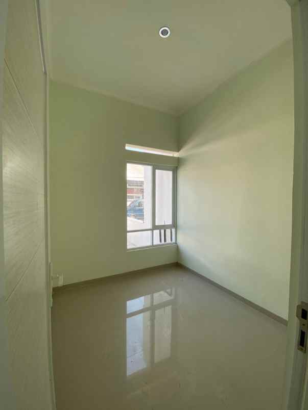 dijual rumah lantai 2 cileunyi bandung timur