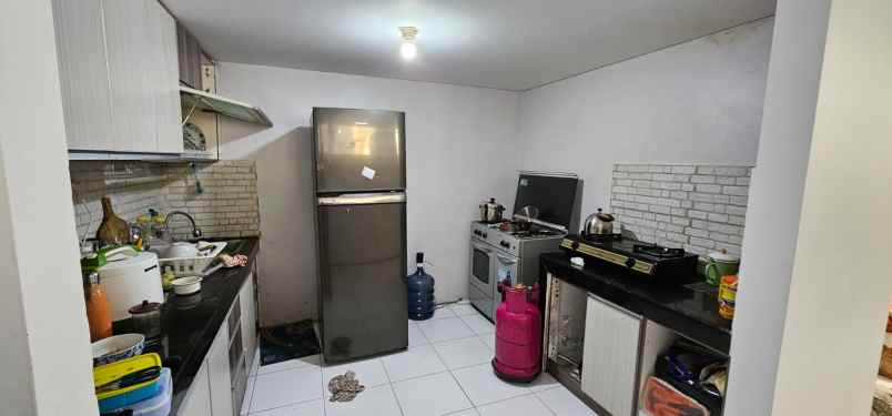 dijual rumah lebak bulus