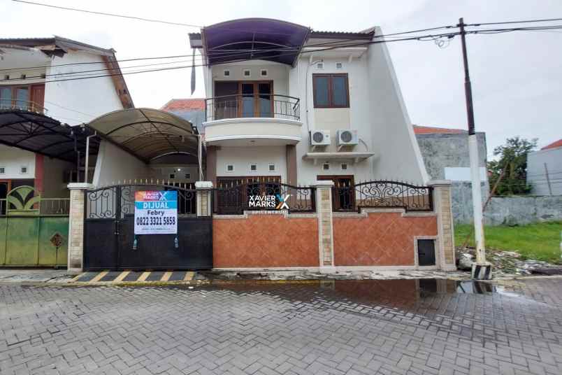 dijual rumah lebak indah regency