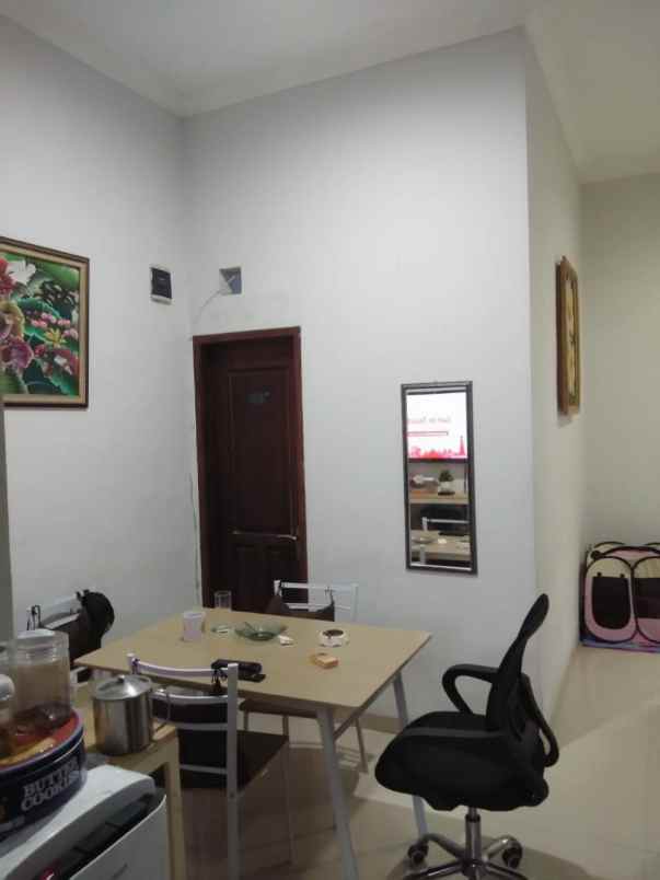 dijual rumah logam