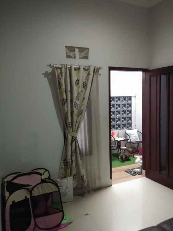 dijual rumah logam