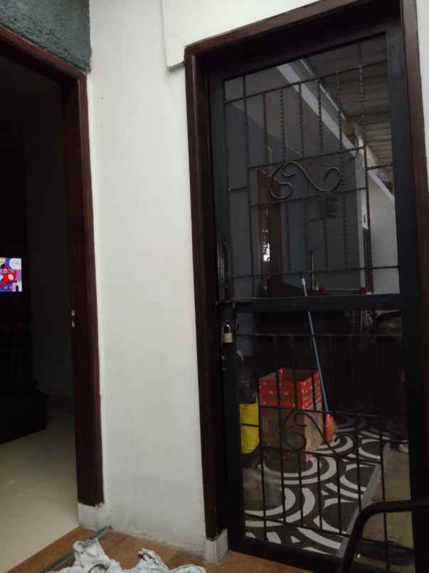 dijual rumah logam