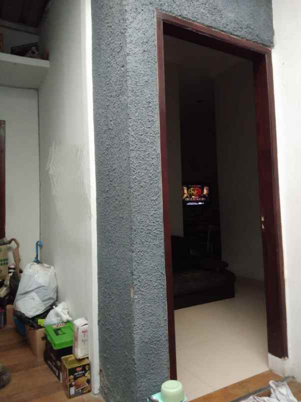 dijual rumah logam