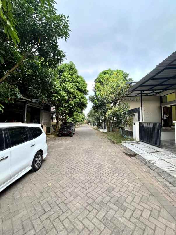 dijual rumah lokasi perumahan wagir malang