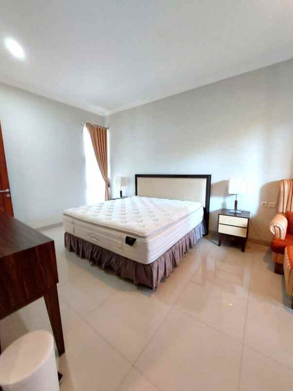 dijual rumah maguwoharjo depok sleman