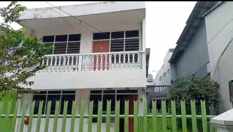 dijual rumah mangga besar
