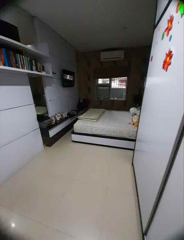 dijual rumah margahayu barat