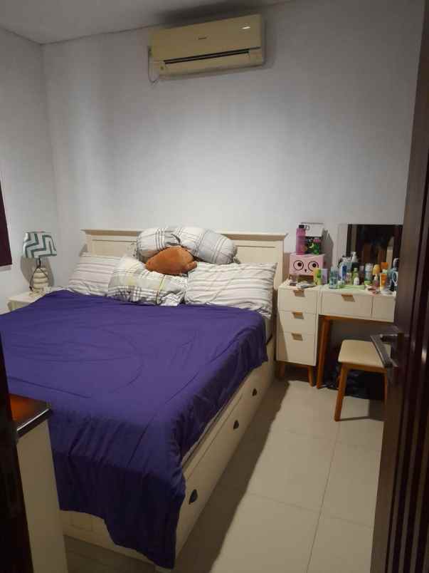 dijual rumah margahayu barat