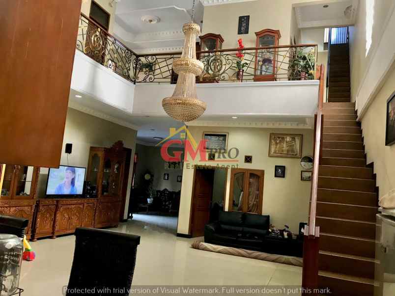 dijual rumah margawangi