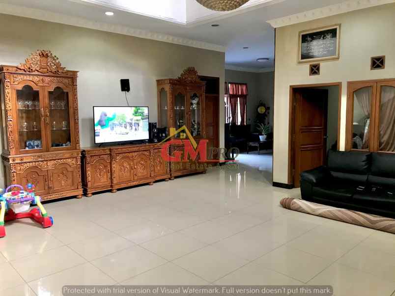 dijual rumah margawangi