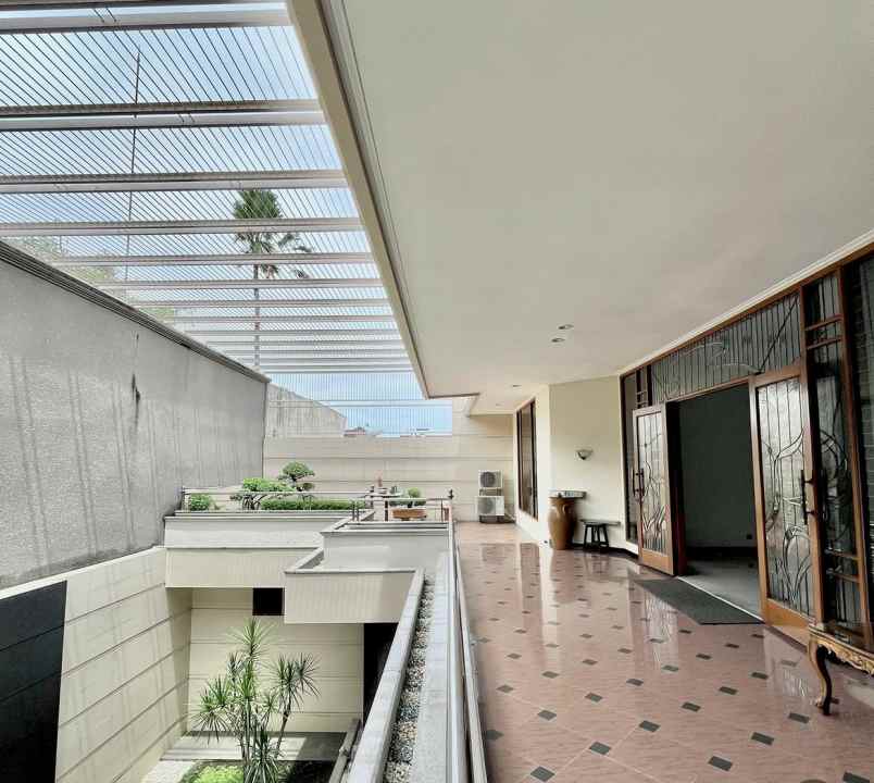 dijual rumah margorejo indah
