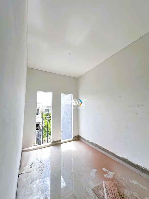 dijual rumah medokan sawah timur