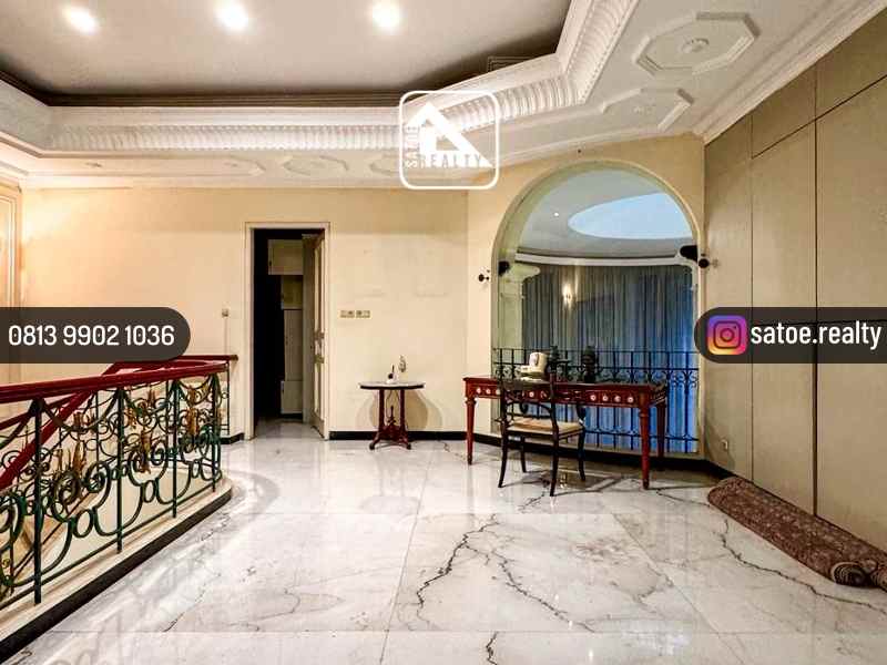 dijual rumah mega kuningan setiabudi