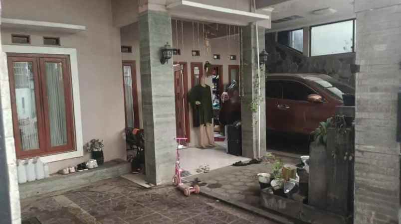 dijual rumah meriah cisaranten wetan