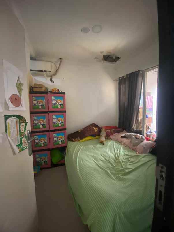 dijual rumah meruyung limo depok