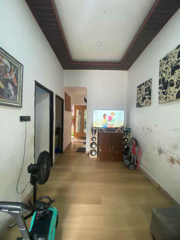 dijual rumah meruyung limo depok