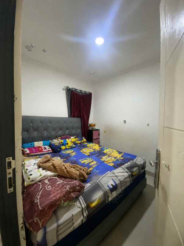 dijual rumah meruyung limo depok