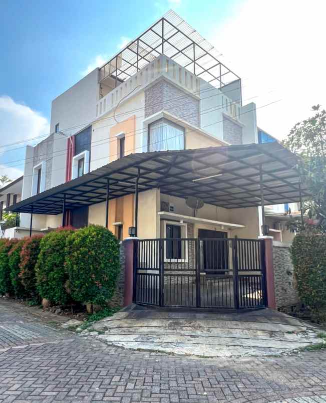 dijual rumah metland menteng cakung