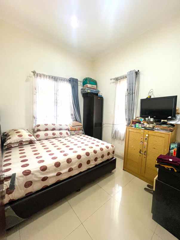 dijual rumah metland menteng cakung