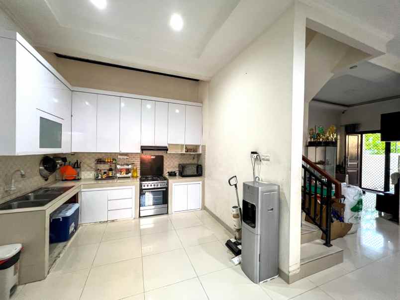 dijual rumah metland menteng cakung