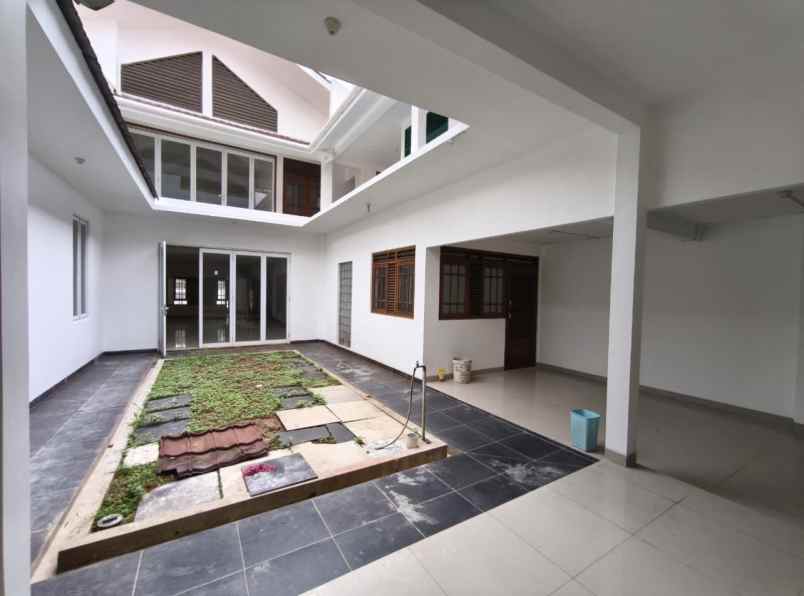 dijual rumah mewah di kawasan bintaro jakarta selatan