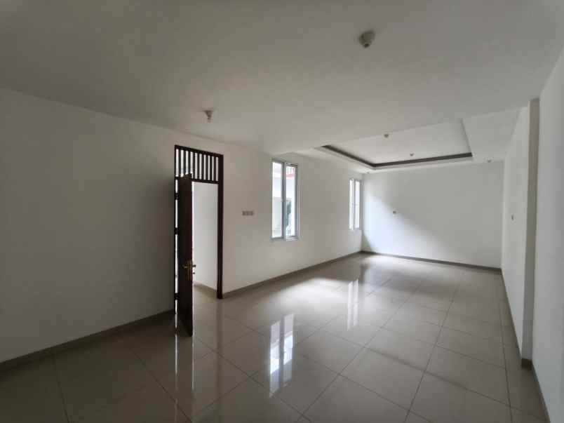 dijual rumah mewah di kawasan bintaro jakarta selatan