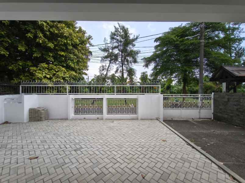 dijual rumah mewah di kawasan bintaro jakarta selatan