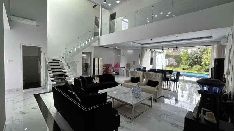 dijual rumah mewah di kota cirebon