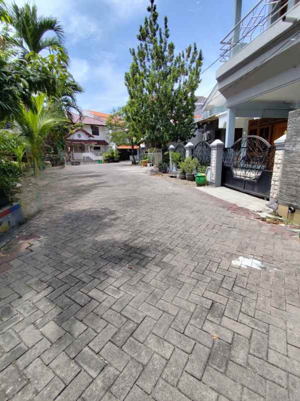 dijual rumah mulyosari