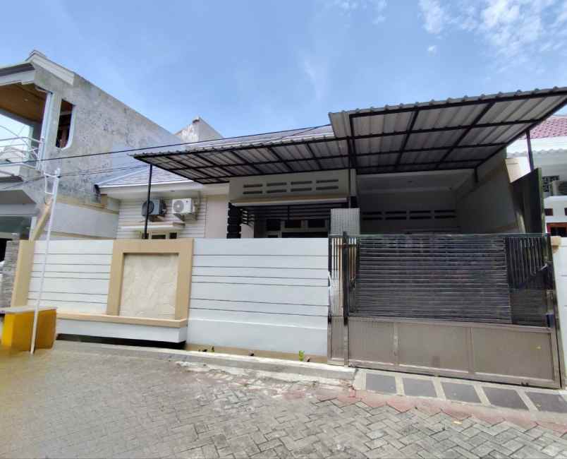 dijual rumah mulyosari
